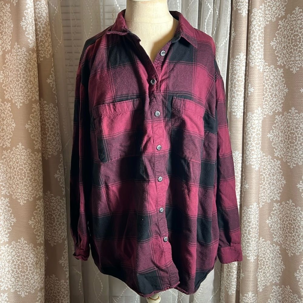 Ava & Viv button down plaid shirt- size x